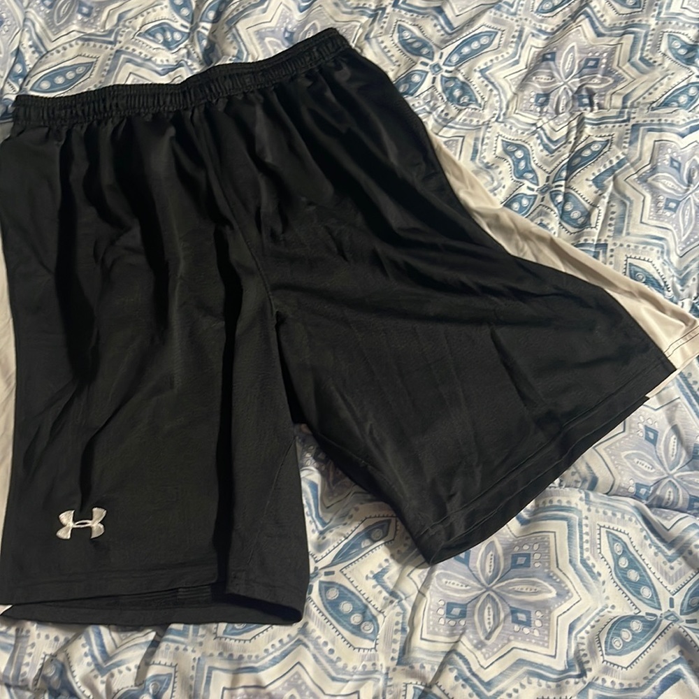 Men’s long Under Armour shorts L - Picture 2 of 4